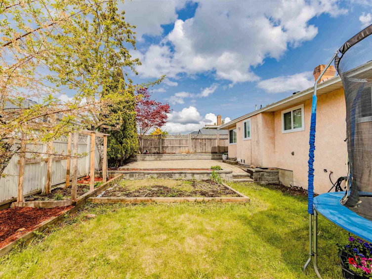 3097 Goldfinch Street, Abbotsford, BC, V2T 5J4 - 37