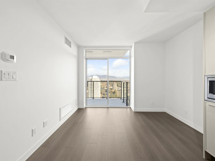 3606-13745 George Junction, Surrey, BC, V3T 4Y3 - 2