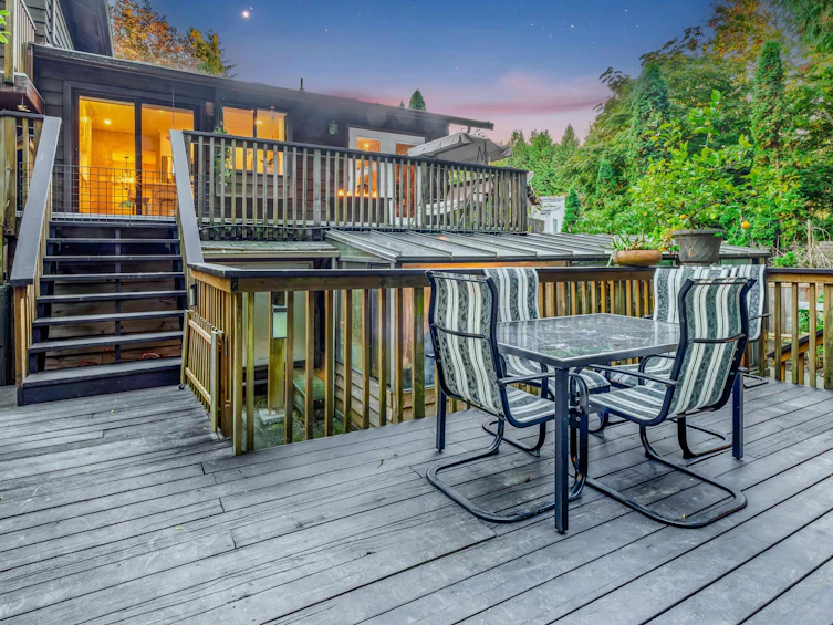 2475 Norcrest Court, Burnaby, BC, V3J 1C7 - 29