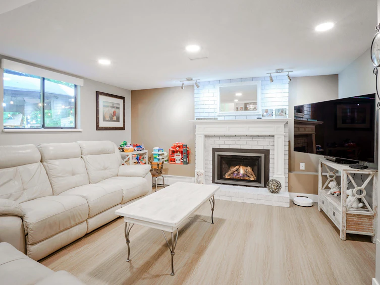 2475 Norcrest Court, Burnaby, BC, V3J 1C7 - 13