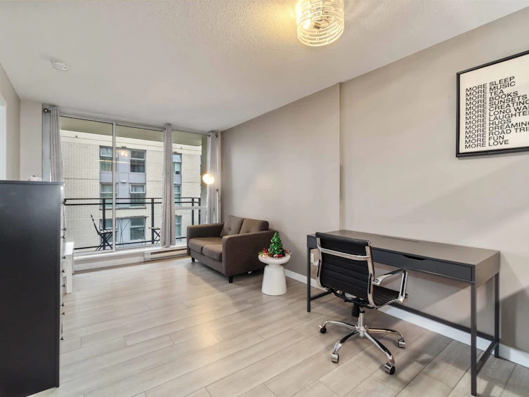 613-1082 Seymour Street, Vancouver, BC, V6B 1X9 - 2