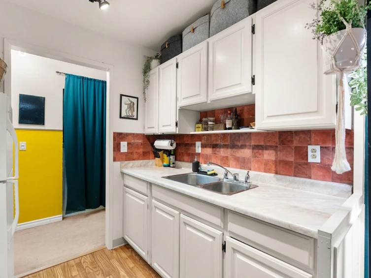 308-2366 Wall Street, Vancouver, BC, V5L 4Y1 - 7