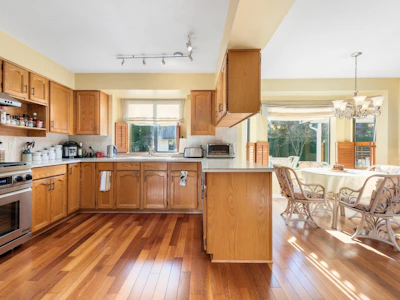 4366 Steveston Highway - 3