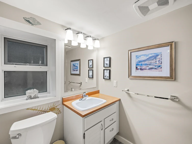13558 15 Avenue, Surrey, BC, V4A 1L2 - 29