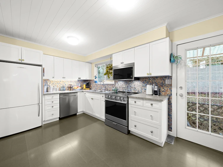 9585 Dawson Crescent, Delta, BC, V4C 5H1 - 14