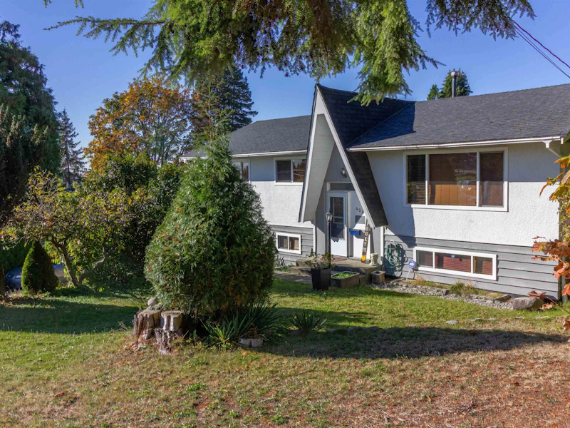406 Schoolhouse Street, Coquitlam BC V3K 4Y6
