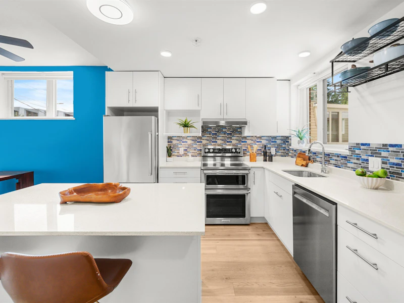 TH5 - 2137 Chesterfield Avenue, North Vancouver BC