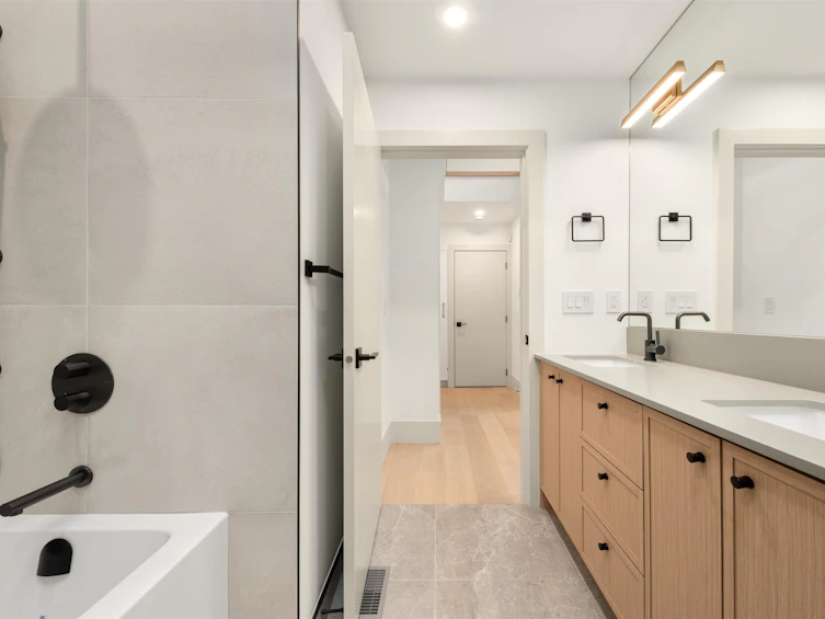 1-365 E 33rd Avenue, Vancouver, BC, V5V 2Z8 - 25