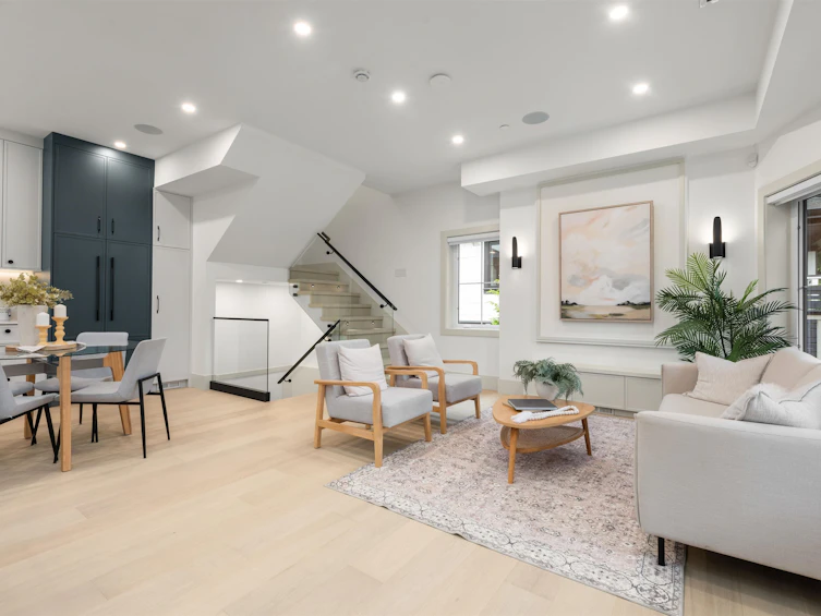 1-365 E 33rd Avenue, Vancouver, BC, V5V 2Z8 - 3
