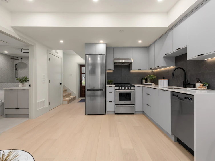 1-365 E 33rd Avenue, Vancouver, BC, V5V 2Z8 - 30