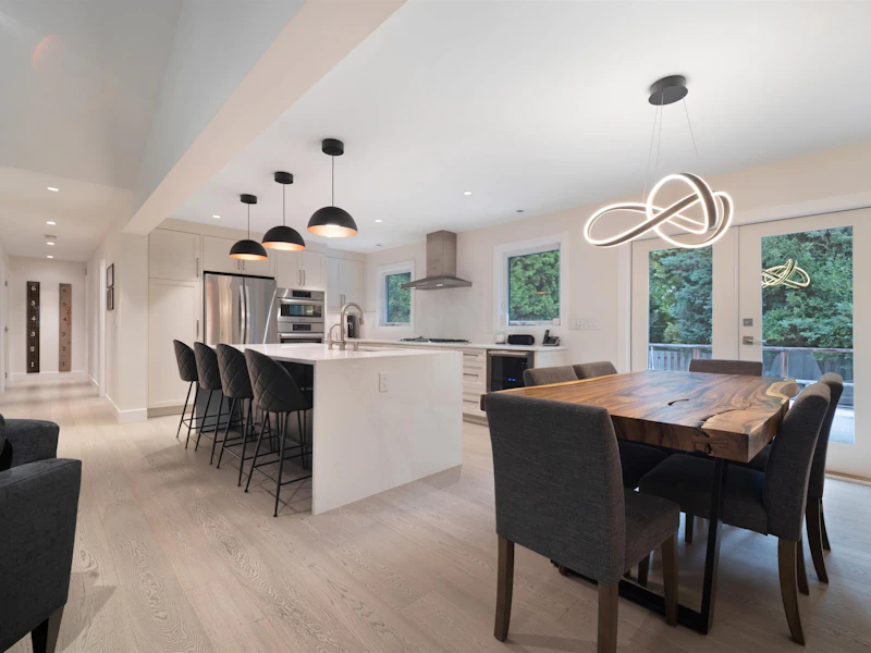 2488 Belloc Street, North Vancouver BC V7H 2L1
