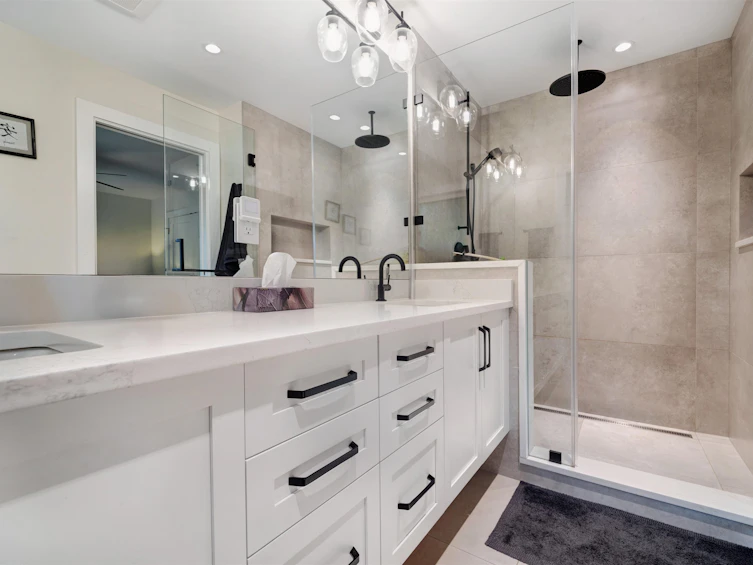 2488 Belloc Street, North Vancouver, BC, V7H 2L1 - 15