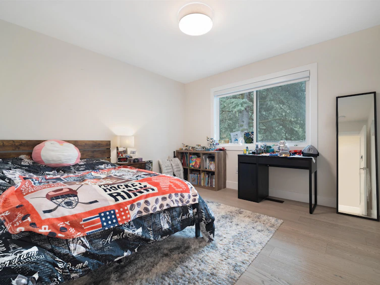 2488 Belloc Street, North Vancouver, BC, V7H 2L1 - 16