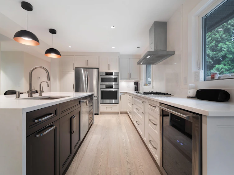 2488 Belloc Street, North Vancouver, BC, V7H 2L1 - 10