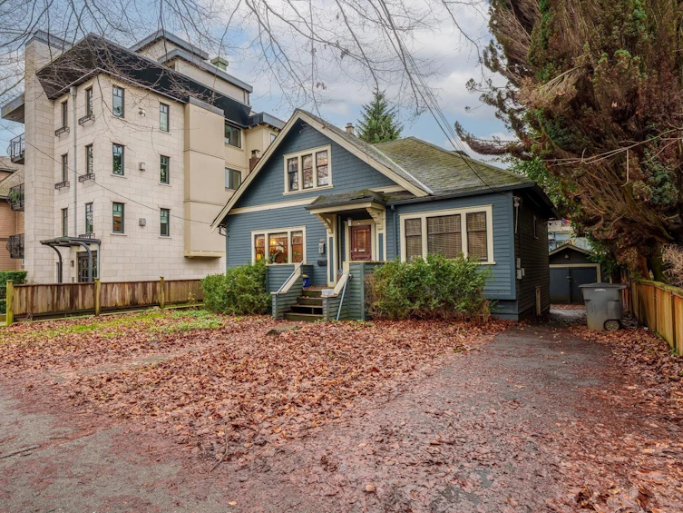 660 W 13th Avenue, Vancouver, BC, V5N 1N9 - 22