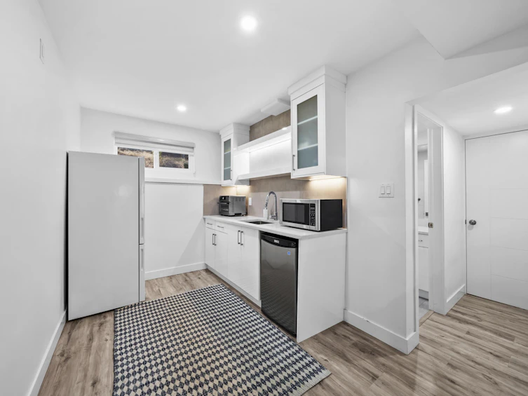 13179 Marine Drive, Surrey, BC, V4A 1E6 - 31