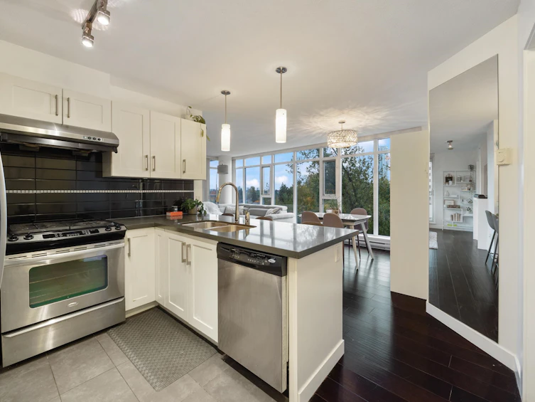 907-7090 Edmonds Street, Burnaby, BC, V3N 0C6 - 6