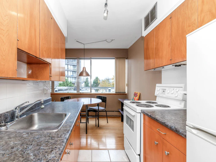 401-1315 Cardero Street, Vancouver, BC, V6G 2J2 - 12