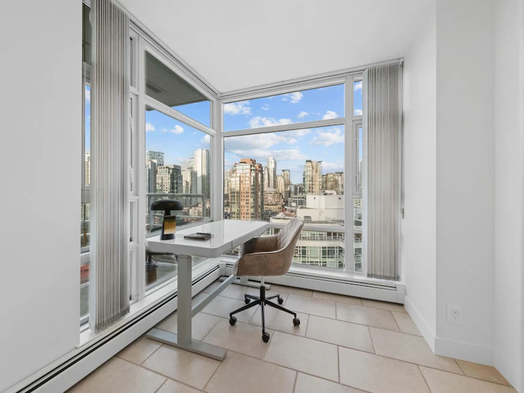 2106-1199 Marinaside Crescent, Vancouver, BC, V6Z 2Y2 - 17