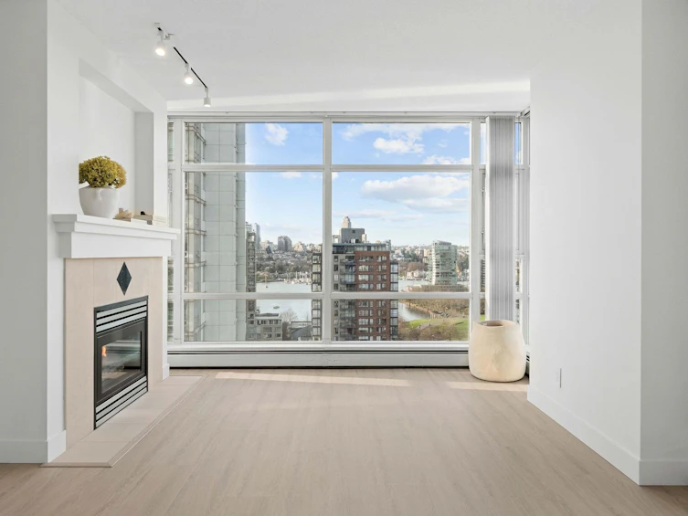 2106-1199 Marinaside Crescent, Vancouver, BC, V6Z 2Y2 - 6
