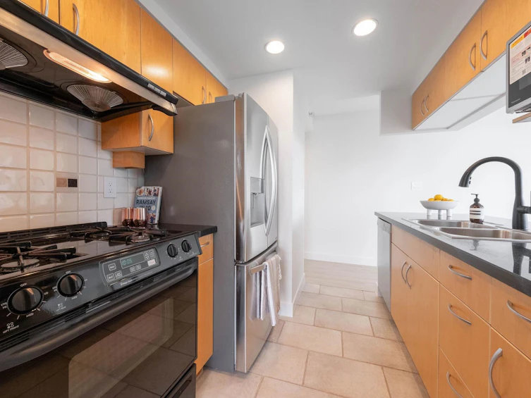 2106-1199 Marinaside Crescent, Vancouver, BC, V6Z 2Y2 - 14