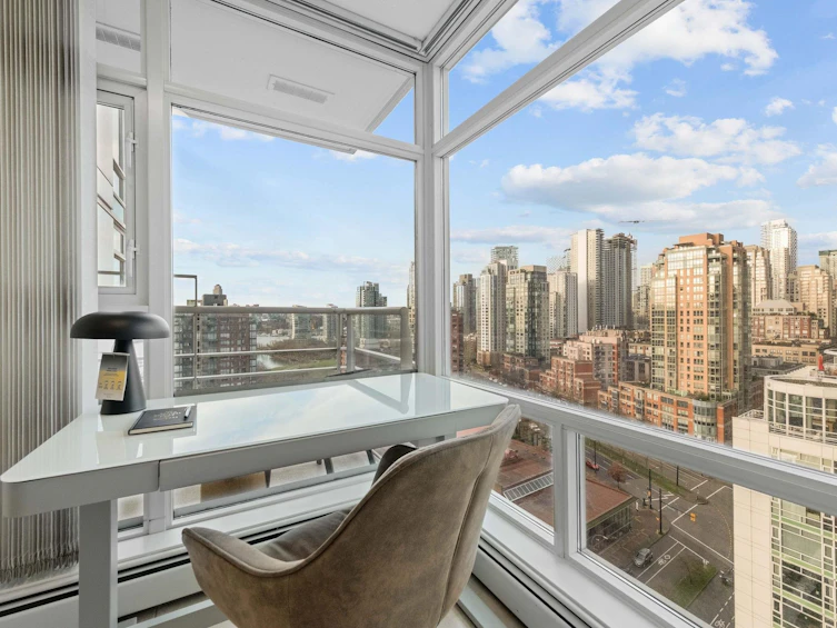 2106-1199 Marinaside Crescent, Vancouver, BC, V6Z 2Y2 - 19