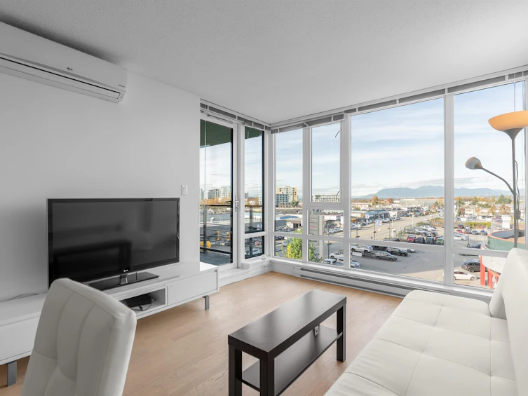 608-7788 Ackroyd Road, Richmond, BC, V6X 0M8 - 2