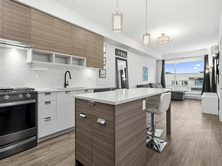 A414-20727 Willoughby Town Centre Drive, Langley, BC, V2Y 3N1 - 2
