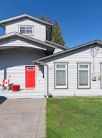 773 Prairie Avenue
