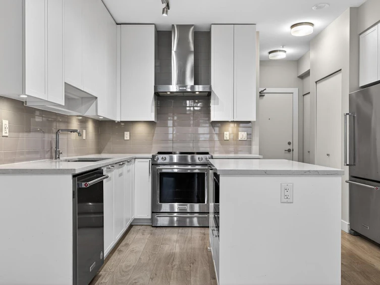 303-1728 Gilmore Avenue, Burnaby, BC, V5C 0L3 - 3