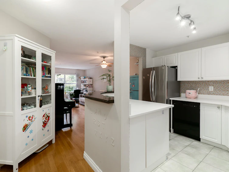 101-519 Twelfth Street, New Westminster, BC, V3M 6V9 - 3