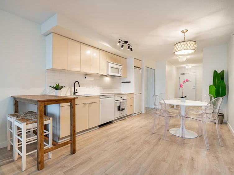 1907-788 Hamilton Street, Vancouver, BC, V6B 0E9 - 7