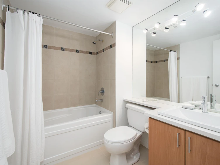 2105-193 Aquarius Mews, Vancouver, BC, V6Z 2Z2 - 17