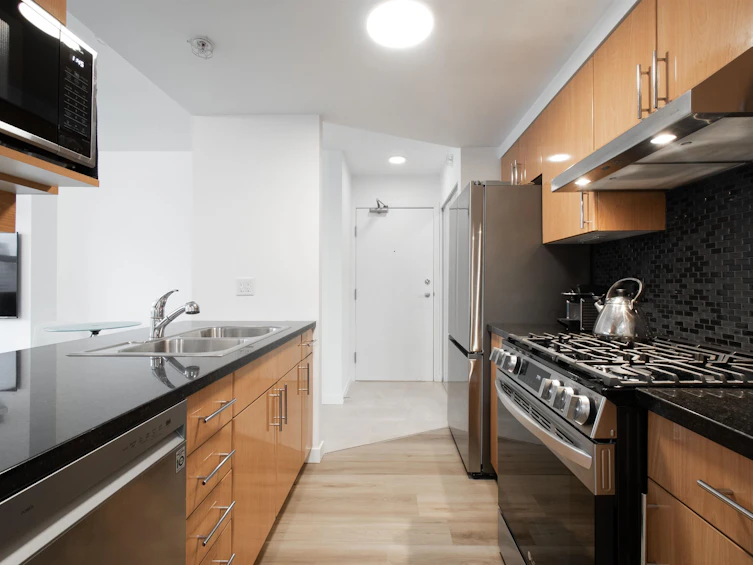 2105-193 Aquarius Mews, Vancouver, BC, V6Z 2Z2 - 15