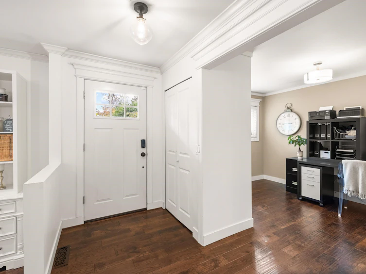 4951 199a Street, Langley, BC, V3A 1J5 - 5