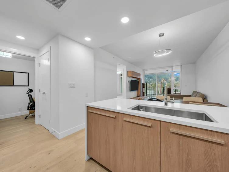 607-2780 Valley Centre Avenue, North Vancouver, BC, V7J 0C4 - 7