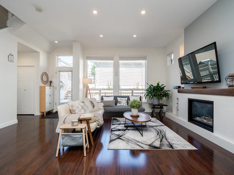 3381 Watkins Avenue, Coquitlam, BC, V3E 0B3 - 9
