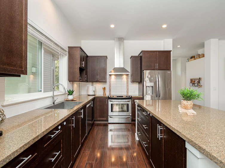 3381 Watkins Avenue, Coquitlam, BC, V3E 0B3 - 5