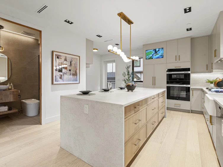 5528 Balaclava Street, Vancouver, BC, V6N 1L1 - 2