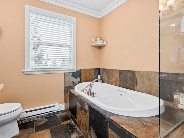 1122 Rochester Avenue, Coquitlam, BC, V3K 2X4 - 18