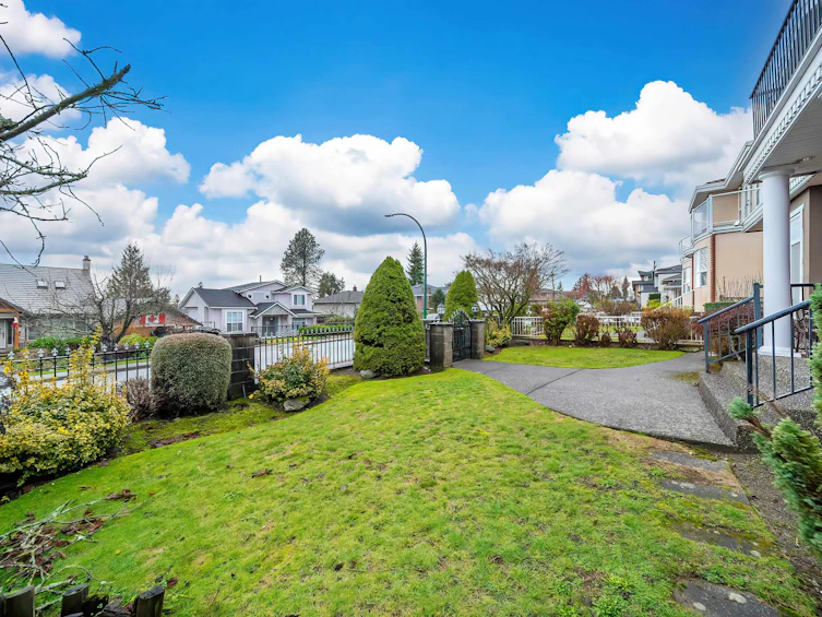 6391 Neville Street, Burnaby, BC, V5E 1A5 - 2