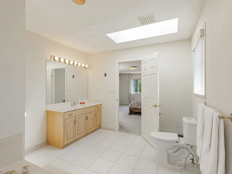 7758 Mcgregor Avenue, Burnaby, BC, V5J 4H5 - 17
