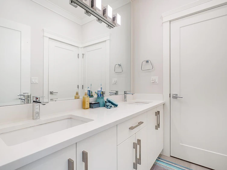 15699 77b Avenue, Surrey, BC, V3S 3P9 - 25