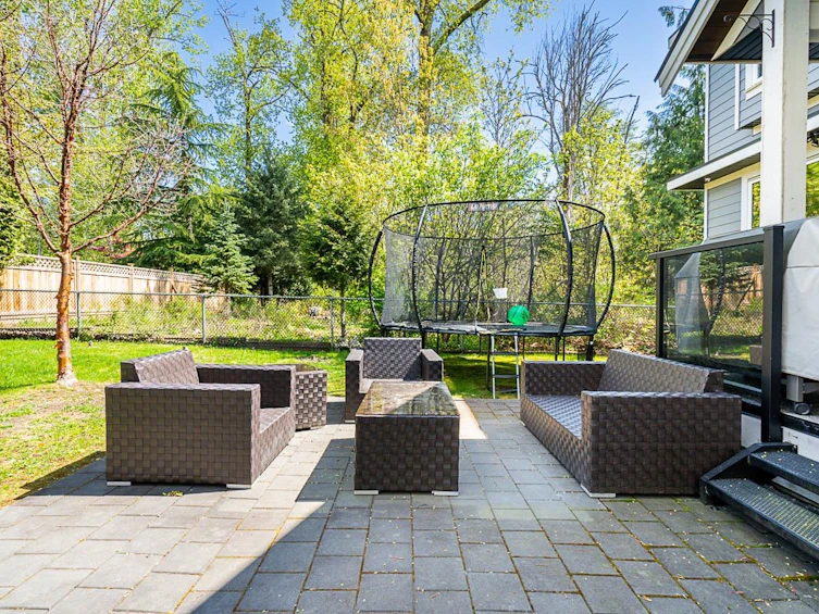 15699 77b Avenue, Surrey, BC, V3S 3P9 - 35