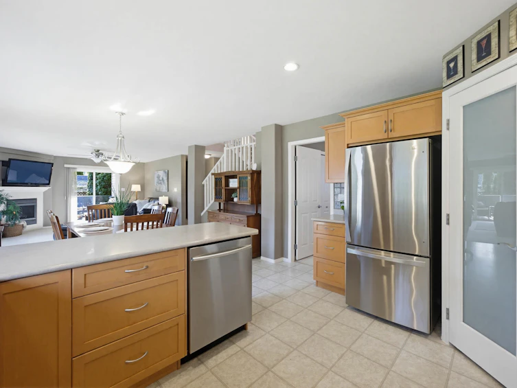 5098 214 Street, Langley, BC, V3A 5B7 - 16
