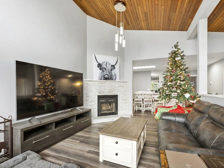 10444 10446 River Road, Delta, BC, V4C 2R5 - 3