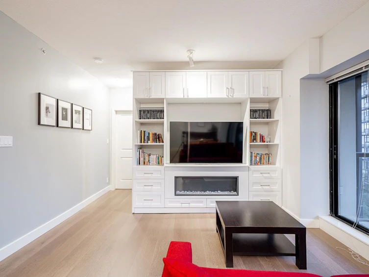 702-15 E Royal Avenue, New Westminster, BC, V3L 0A9 - 3