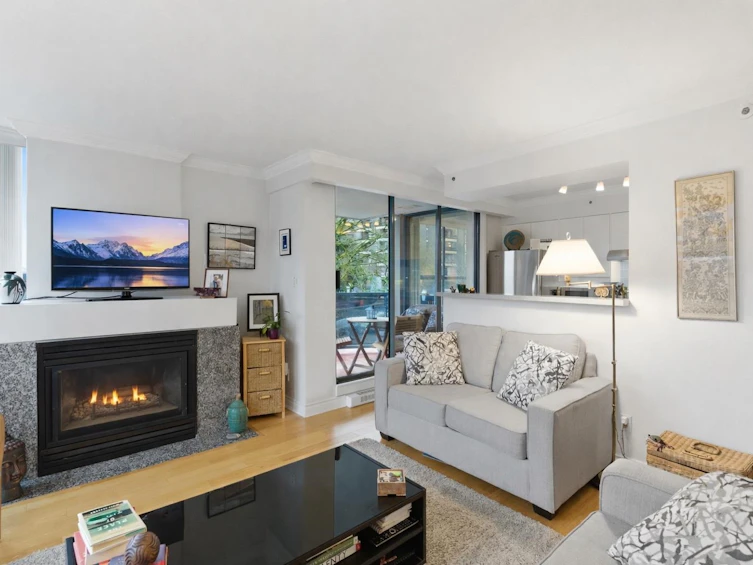 203-2405 W 2nd Avenue, Vancouver, BC, V6K 1J5 - 4