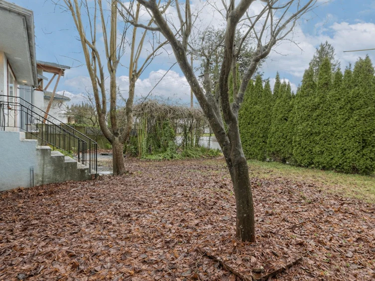 4856 Smith Avenue, Burnaby, BC, V5G 2W4 - 2