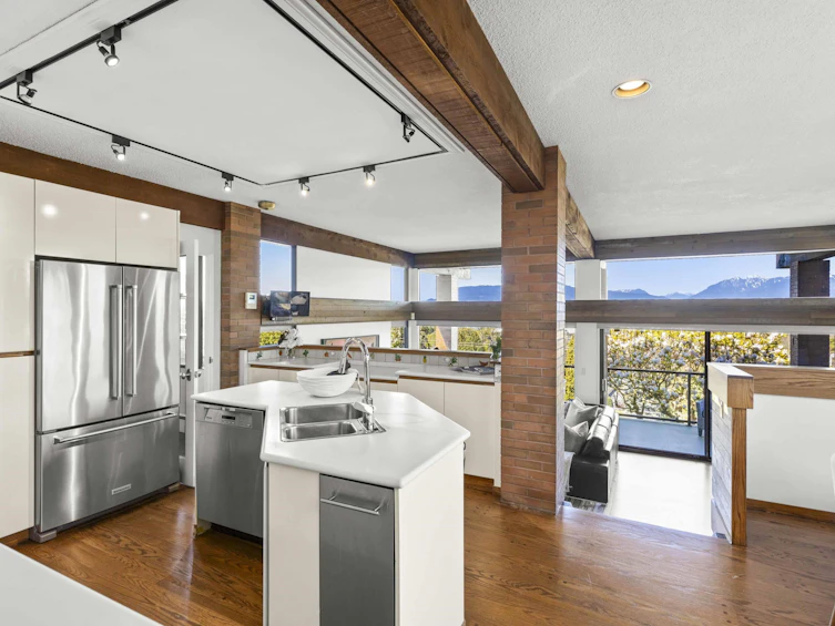 5012 Maple Street, Vancouver, BC, V6M 3T1 - 6